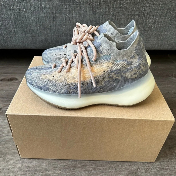 Yeezy Boost 380 Mist Size 4 - Picture 4 of 6